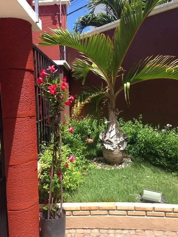 מלון אהבה פורטאלזה Bali Motel (Adults Only)