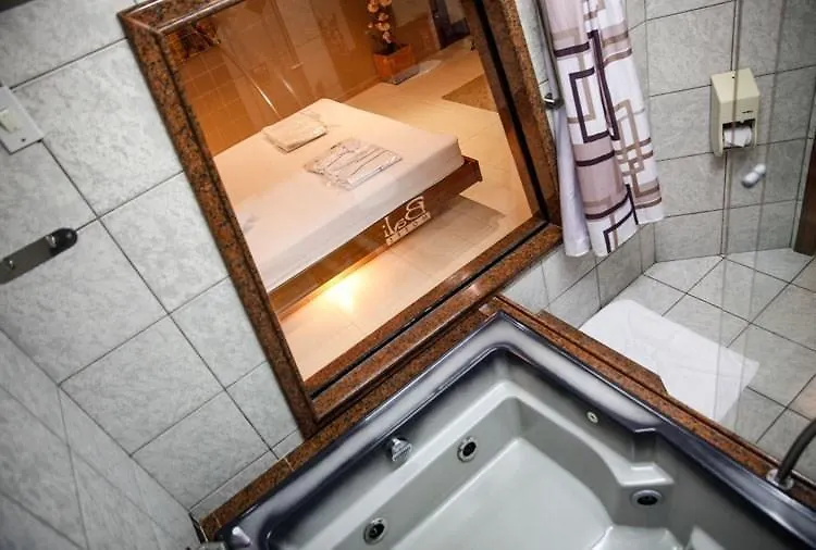 מלון אהבה פורטאלזה Bali Motel (Adults Only)