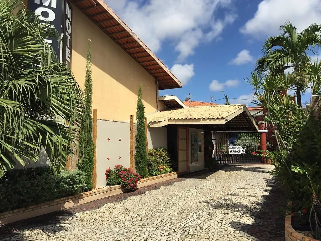 *** מלון אהבה פורטאלזה Bali Motel (Adults Only) ברזיל